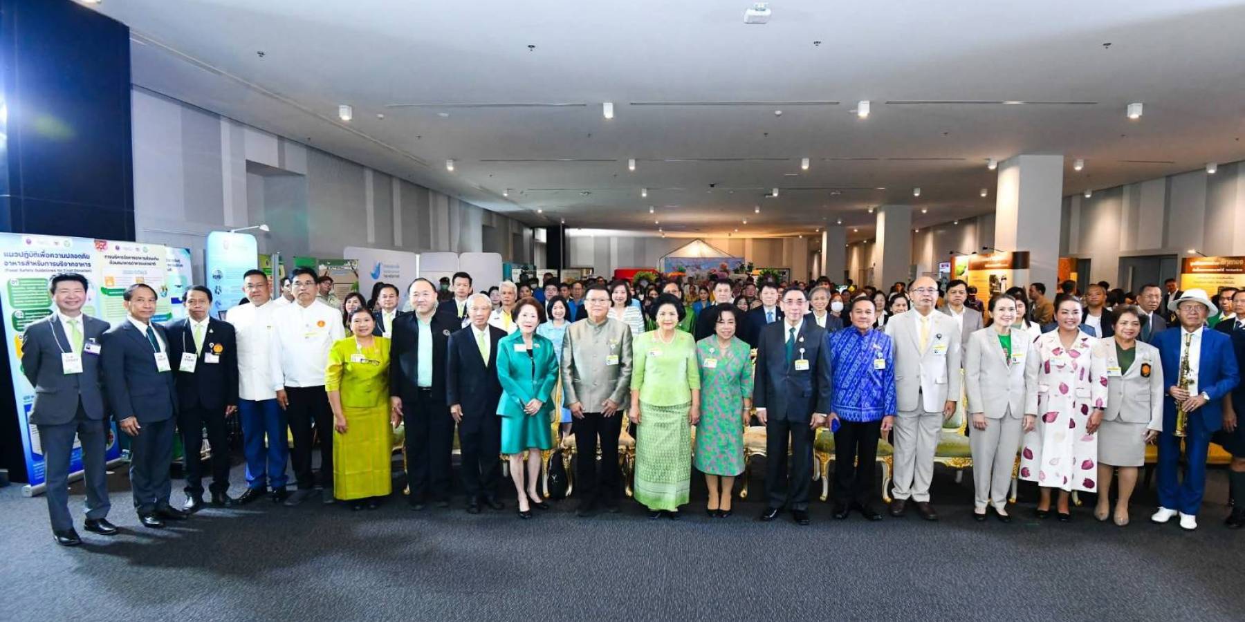 หมอเดว บรรยายพิเศษ “Green & Good : สร้างคนดีเพื่อโลกดี”