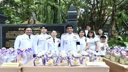 ศูนย์คุณธรรม ร่วมพิธีเจริญพระพุทธมนต์ ตักบาตร เนื่องในวันคล้ายวันพระราชสมภพ สมเด็จพระกนิษฐาธิราชเจ้า กรมสมเด็จพระเทพรัตนราชสุดาฯ