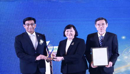 ศูนย์คุณธรรม มอบรางวัล Thailand Moral Awards แก่ “สถาบันอนาคตศึกษาเพื่อการพัฒนา” องค์กรต้นแบบขับเคลื่อนประเทศด้วยพลังความรู้และคุณธรรมกว่า 40 ปี