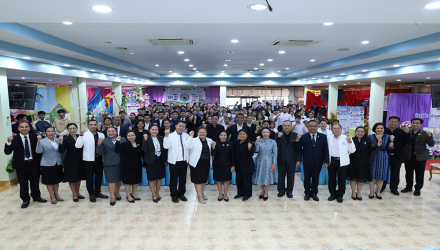 ศูนย์คุณธรรม หนุน สพป.หนองคาย เขต 2 จัดเวที โชว์ แชร์ เชื่อม แลกเปลี่ยนเรียนรู้ นำเสนอ Best Practice ขับเคลื่อนโรงเรียนคุณธรรม สู่การพัฒนาที่ยั่งยืน