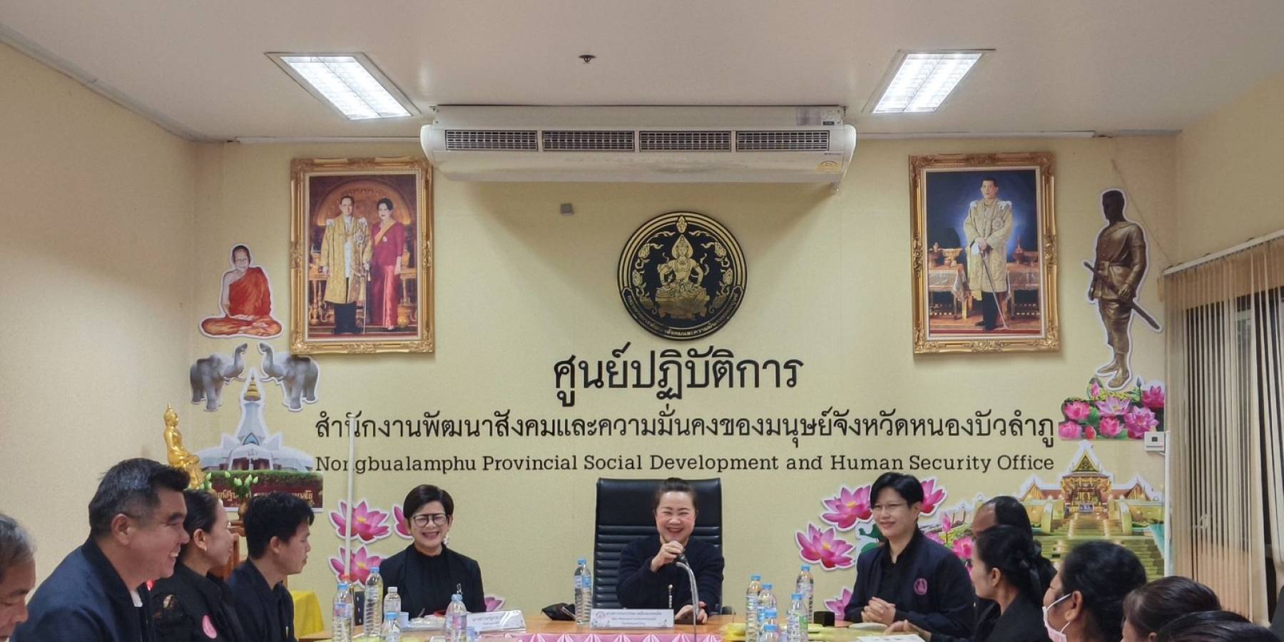 ศูนย์คุณธรรมจับมือ พมจ.หนองบัวลำภู จัดอบรม “พัฒนาศักยภาพพี่เลี้ยงที่ปรึกษาในชุมชนสู่แกนนำพลังบวก” เสริมทักษะ–สร้างเครือข่ายเข้มแข็ง