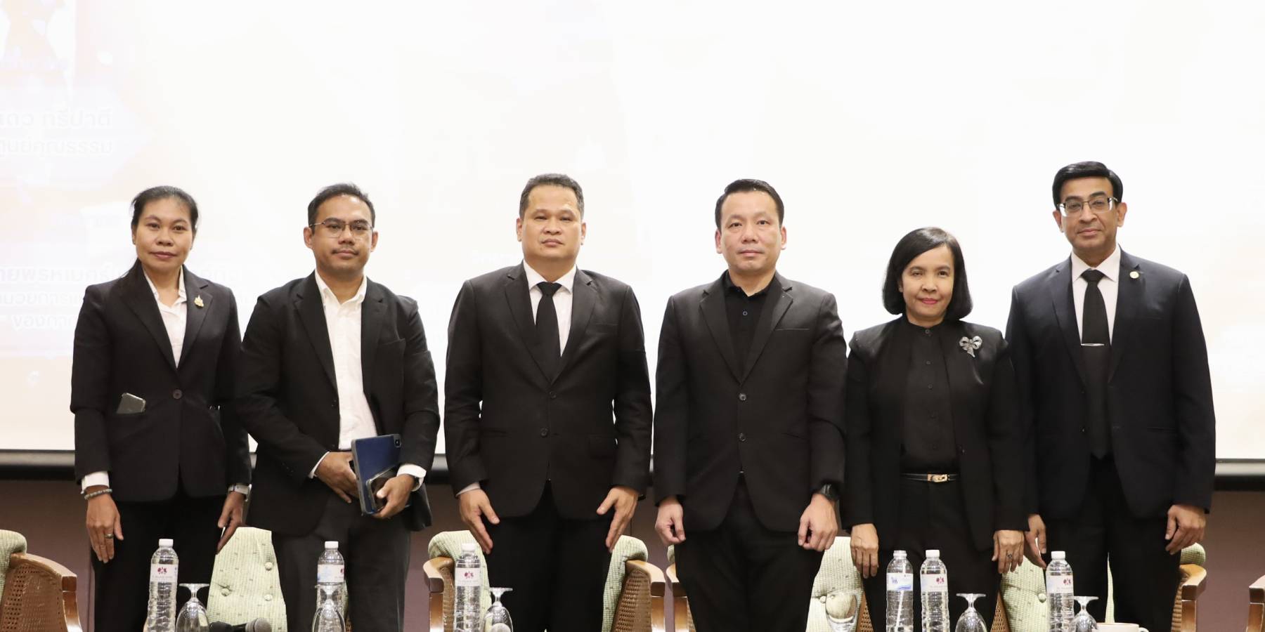 หมอเดว ร่วมเสวนา “บูรณาการภาครัฐ ภาคเอกชน เดินหน้าขับเคลื่อนประเทศไทยปลอดทุจริต“